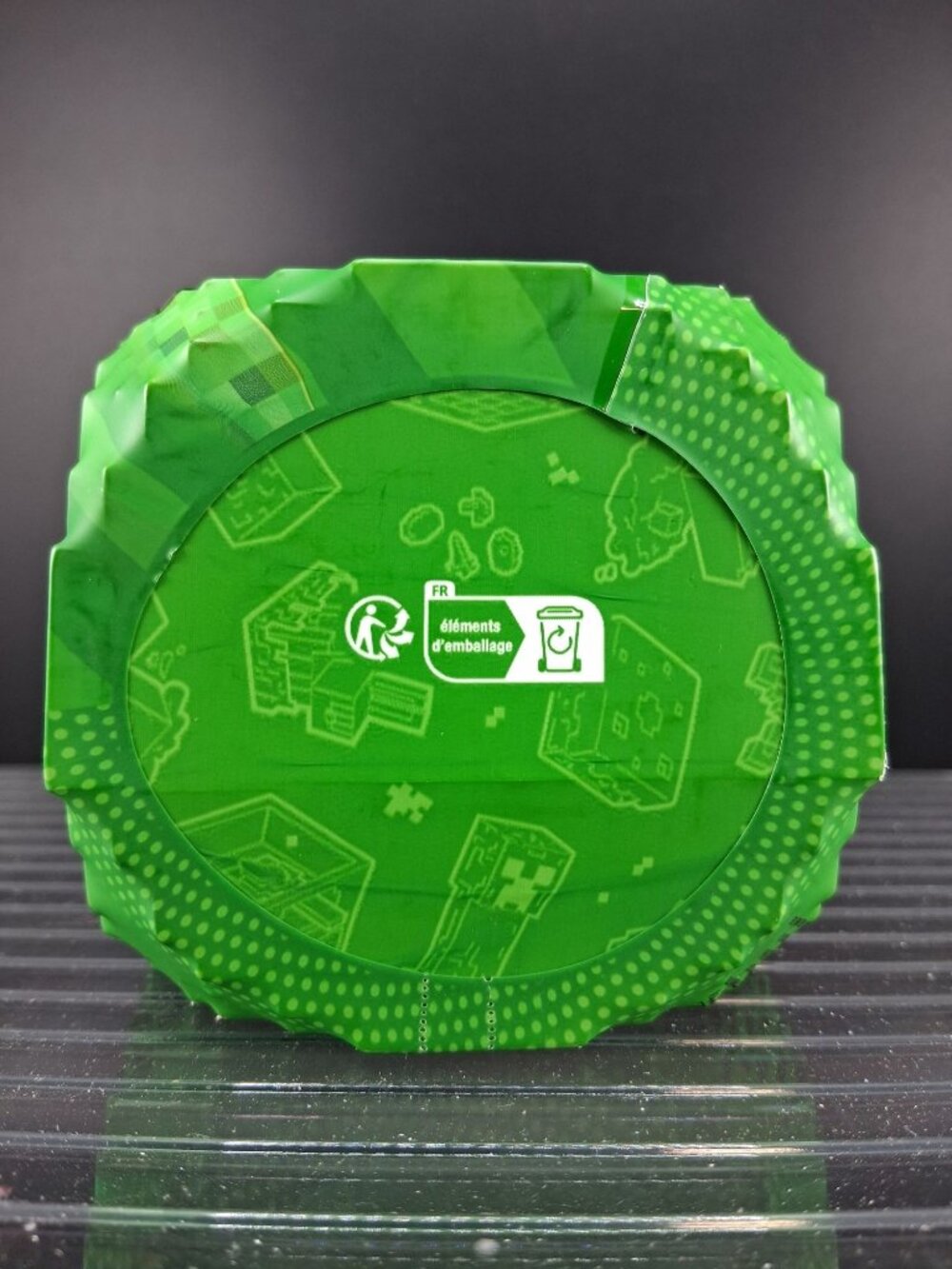 MGA Mini Verse Minecraft Make It Mini Series 1 Collectible Kit - Picture 2 of 3